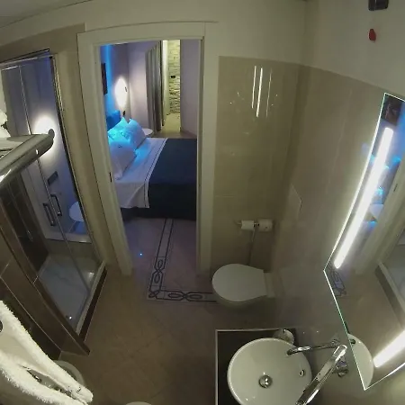 Pensión Sonevi Nápoles