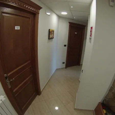 Sonevi 3* Νάπολη