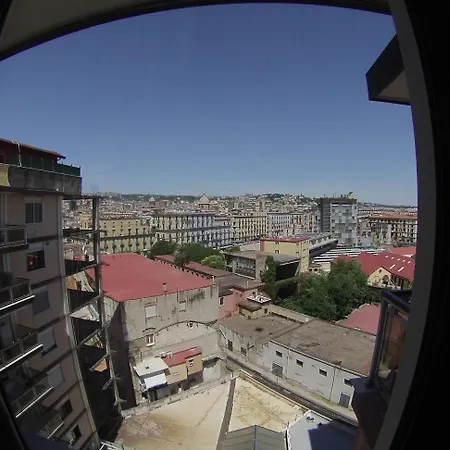 Sonevi Neapel